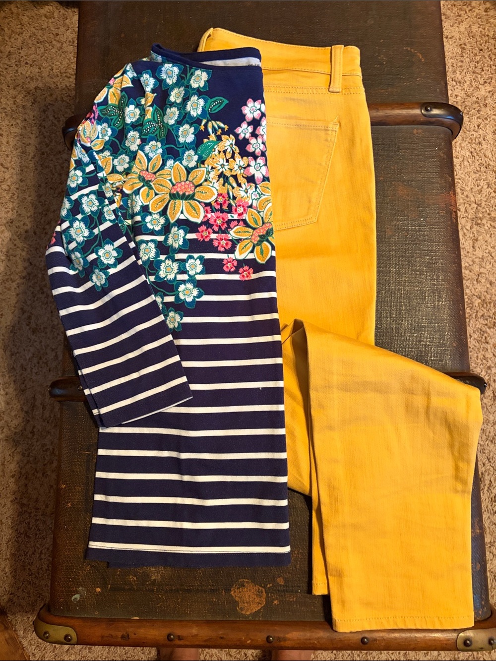 Talbots Slim Ankle Jeans size 6 in Gold